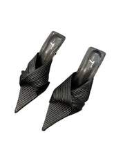 Load image into Gallery viewer, 7 Lucky Heels