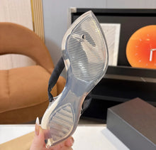 Load image into Gallery viewer, Jocuro Crystal Sandals