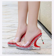 Load image into Gallery viewer, Pendant W Heels