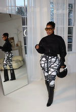 Load image into Gallery viewer, Hikari Sweatshirt
