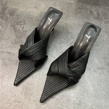 Load image into Gallery viewer, 7 Lucky Heels