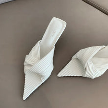 Load image into Gallery viewer, 7 Lucky Heels