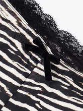 Load image into Gallery viewer, Safari Capri Leggings