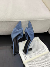 Load image into Gallery viewer, Miss Kitty Heels