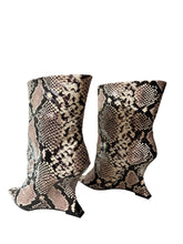 Load image into Gallery viewer, Naja Boots

