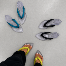 Load image into Gallery viewer, Jocuro Crystal Sandals
